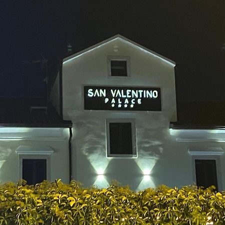 Hotel Palace San Valentino Umag Dış mekan fotoğraf